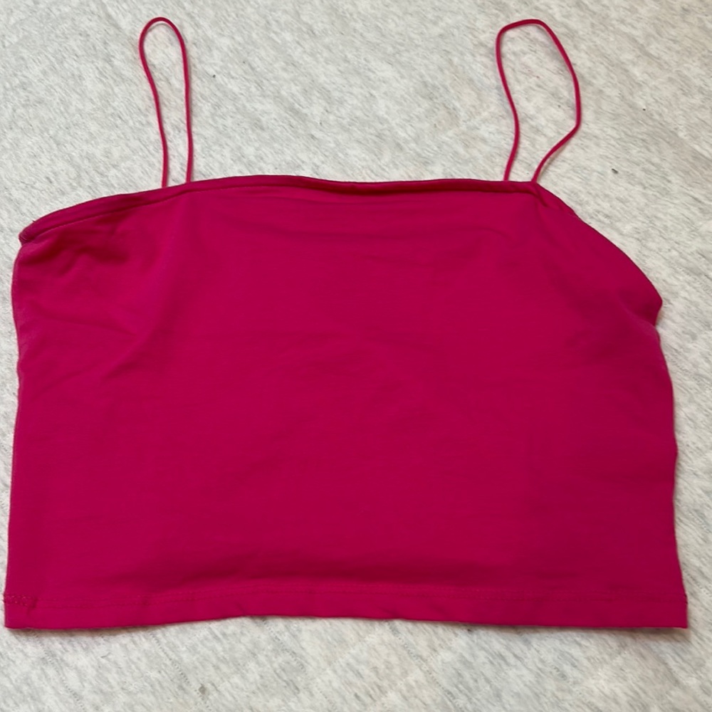 Hot pink top from Discovery never worn!!